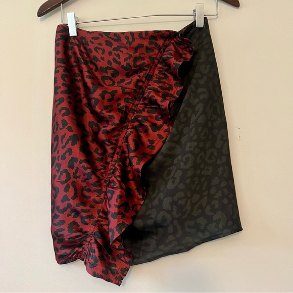 Buddy Love Hope Color Block mini skirt- merlot cat color small - Picture 2 of 5